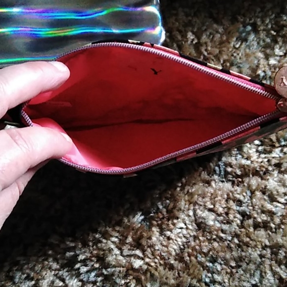 Makeup bag bundle - Picture 2 of 5